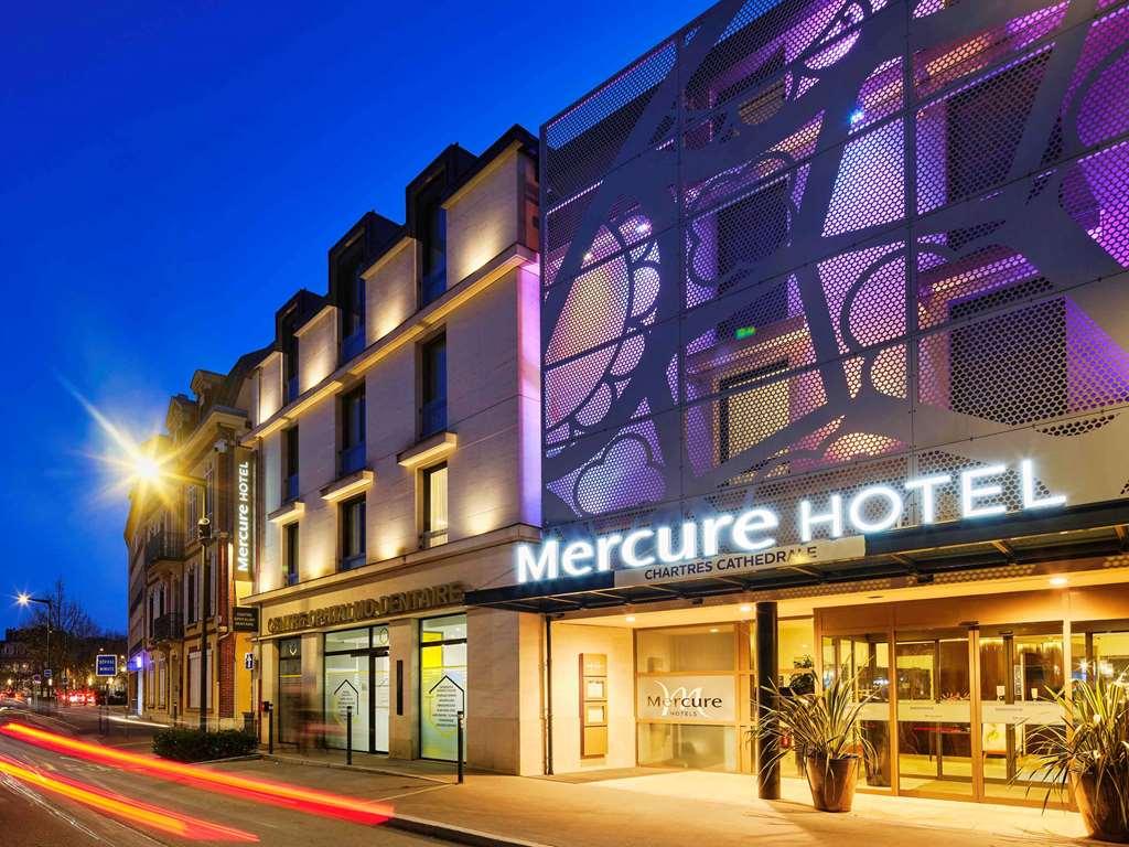 Mercure Chartres Cathedrale Exterior foto